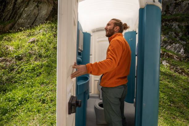 Best Portable bathroom rental  in Linden, AL